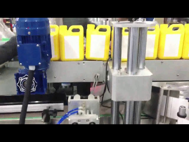 Automatische etiketteermachine voor schonere vloeibare flessen